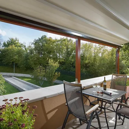 Vlastelini I Holiday home *