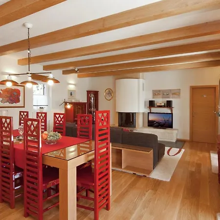 Vlastelini I Holiday home *