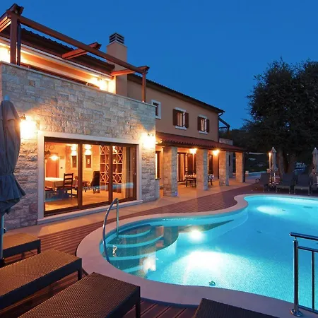 Vlastelini I Holiday home Krapan