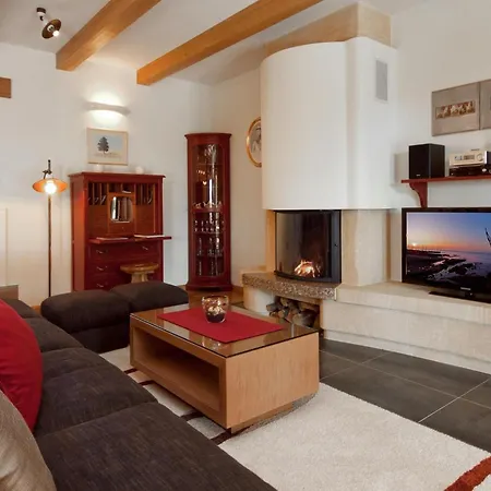 Holiday home Vlastelini I